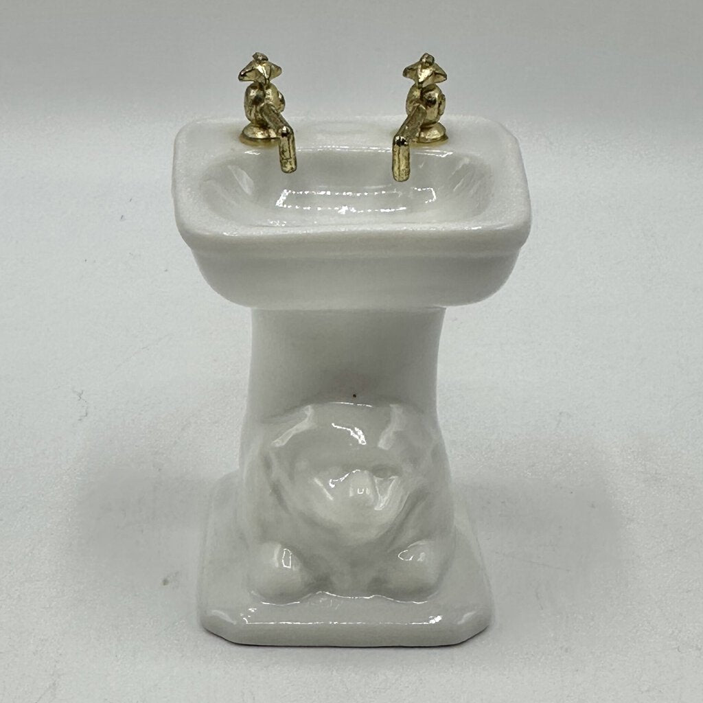 Vintage 1982 Shackman & Co MAJESTIC LION 3 Piece Dollhouse Miniature Porcelain Bathroom Set /cb