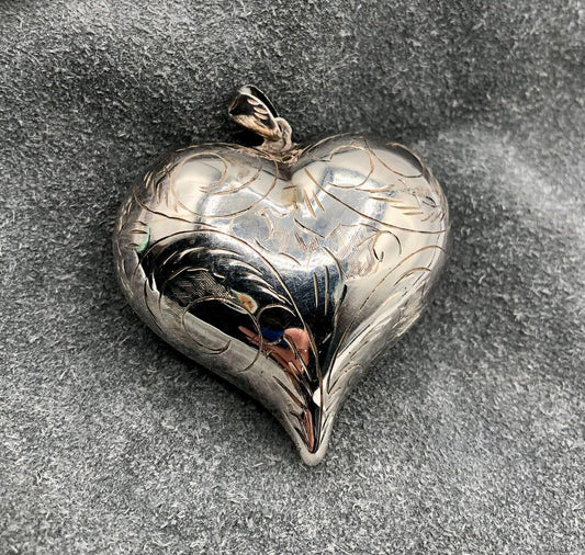 Large 925 Sterling Silver Etched Puff Heart Pendant /b