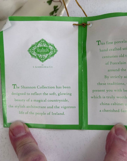 The Shannon Collection 7pc Lot of Porcelain Shamrock Cuos & Saucers NWT /r