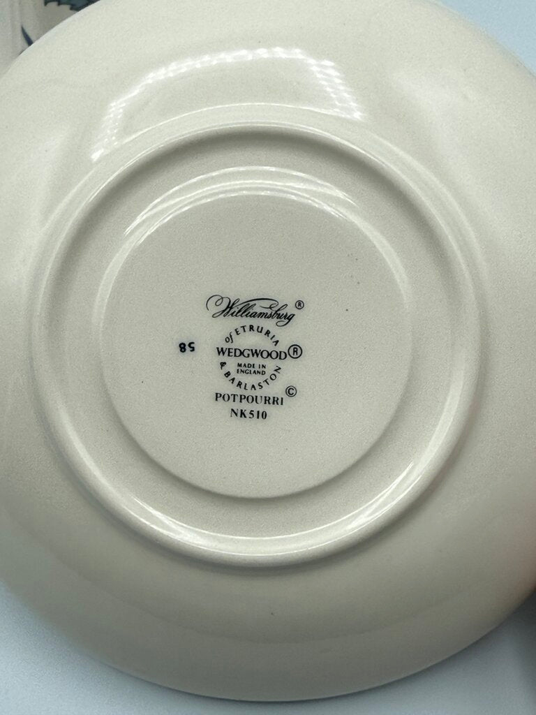 Wedgwood Williamsburg Potpourri Footed Cup & Saucer 2 Sets /rb