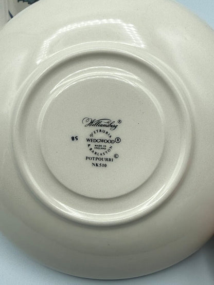 Wedgwood Williamsburg Potpourri Footed Cup & Saucer 2 Sets /rb