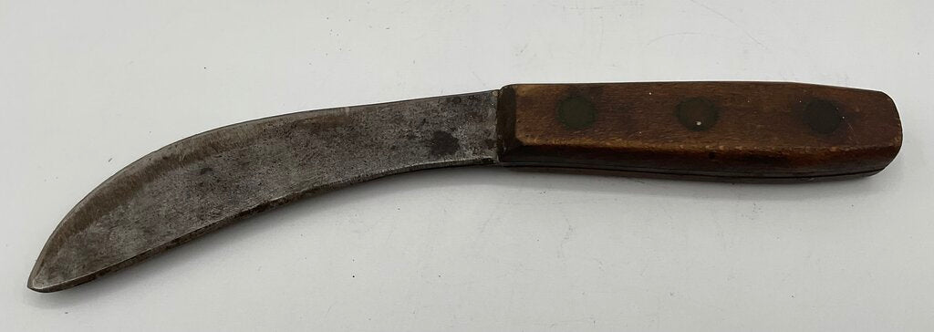Vintage Curved Skinning Knife with Wooden Handle & Leather Sheath /s