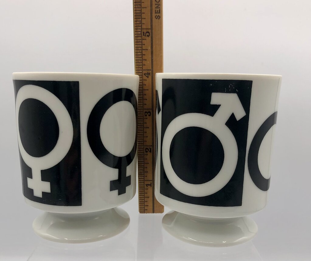 Vtg. 1970s MOD Male/Female Symbol Mug Set /b