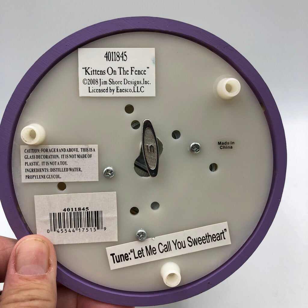 2008 Jim Shore “Kittens on the Fence” Musical Globe /b