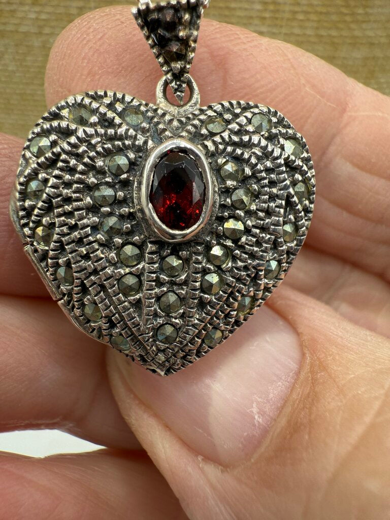 Sterling Silver Box 24” Chain Necklace Marcasite Garnet Heart Locket /ro