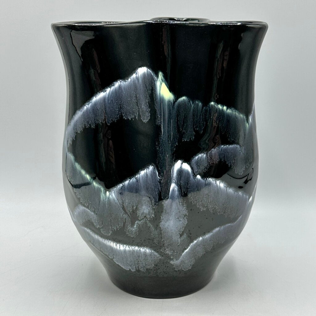 Vintage Royal Haeger Black Drip Glaze 9 Inch Vase R1946 /cb