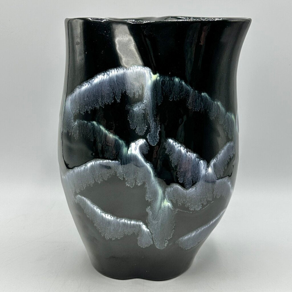 Vintage Royal Haeger Black Drip Glaze 9 Inch Vase R1946 /cb