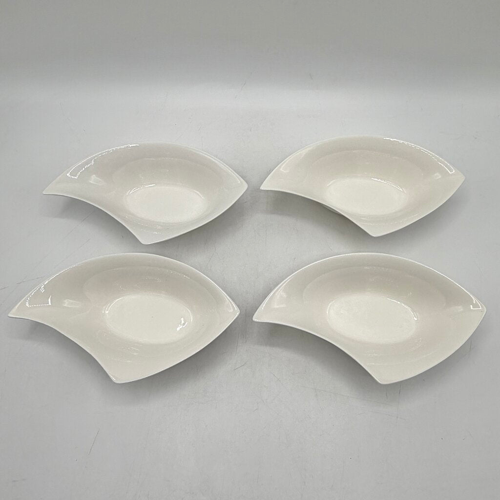 Set of 4 Deagourmet Foodesign White Porcelain Contemporary Dessert/Sauce Bowls Designed In Italy /cb