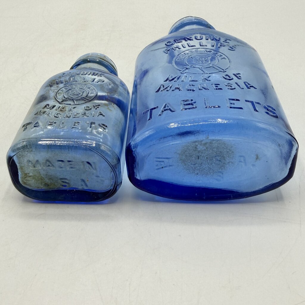 Lot of 4 Vintage Blue Glass Phillips’ Milk of Magnesia Bottles /cb