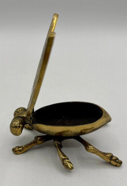 Vtg. Brass Fly Vesta Case/Trinket Box /j
