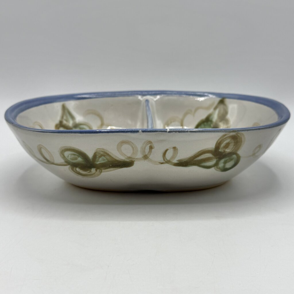 Louisville Stoneware Vintage Blue Grapes Divided Dish Made in Kentucky USA /cb