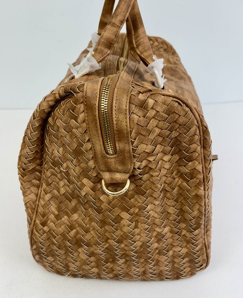 NWT Neiman Marcus Woven Vegan Leather Duffle Bag w/ Shoulder Strap /j