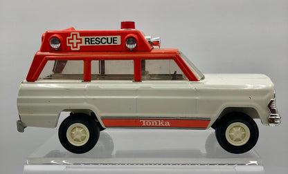 1970’s Tonka Jeep Wagoneer Rescue Ambulance /b