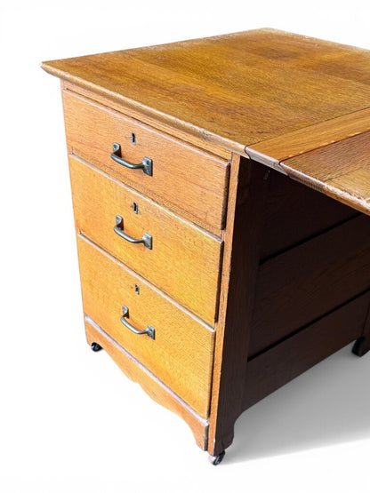 Flip-Top Desk/Table On Wheels