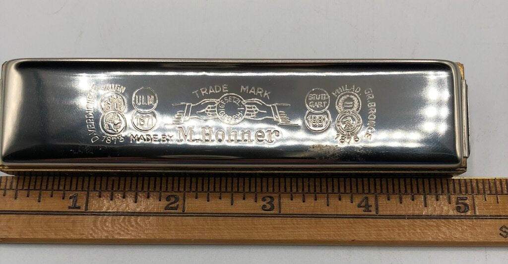 M. Horner Echo 2209 C Harmonica w. Case /b