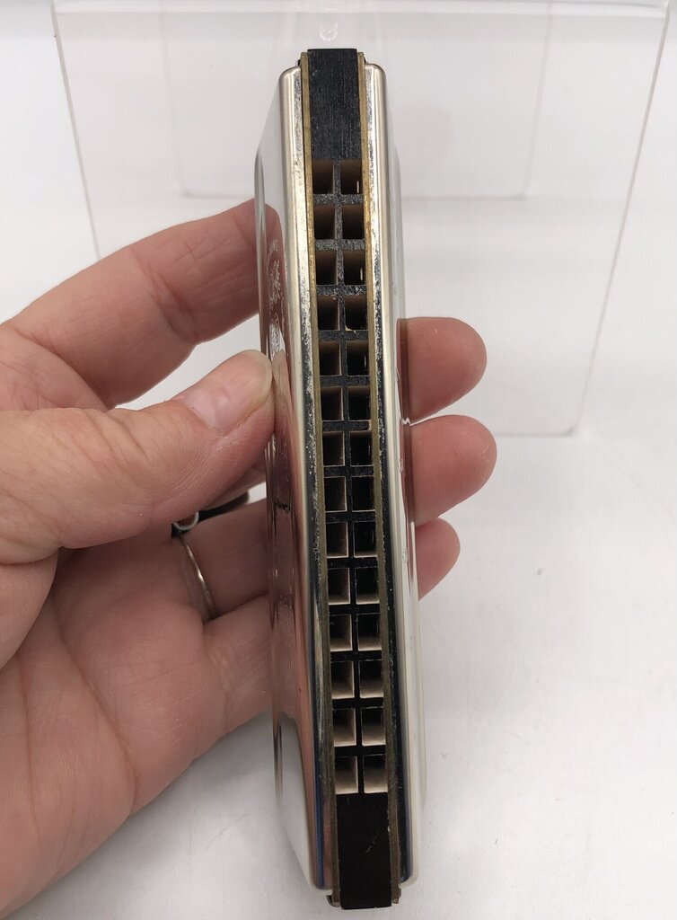M. Horner Echo 2209 C Harmonica w. Case /b