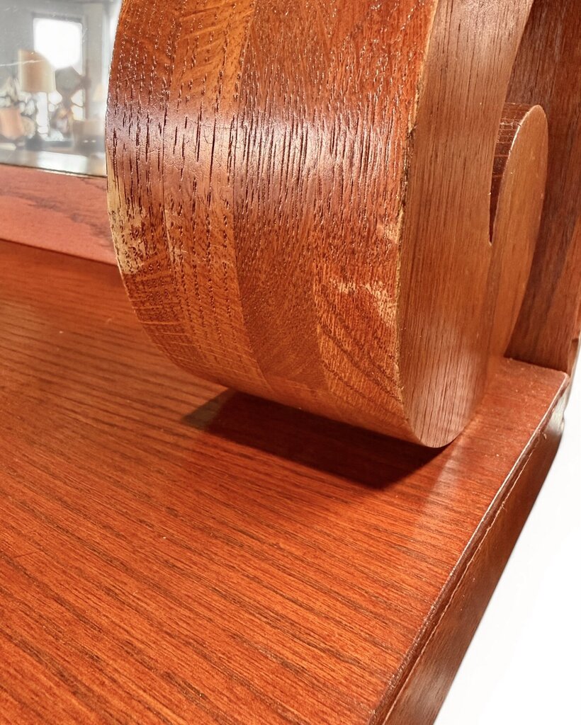 Cherry Red Oak Buffet With Mirror