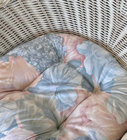 Off White Wicker Chair With Cushion