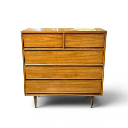 Oak 5 Drawer Dresser (HAS DAMAGE)