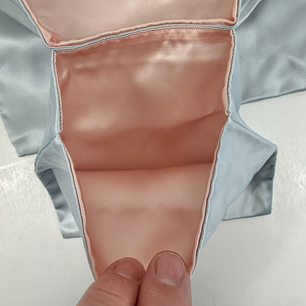 Vintage Blue & Pink Satin Lingerie Hosiery Hanky Keeper Expandable Storage /cb
