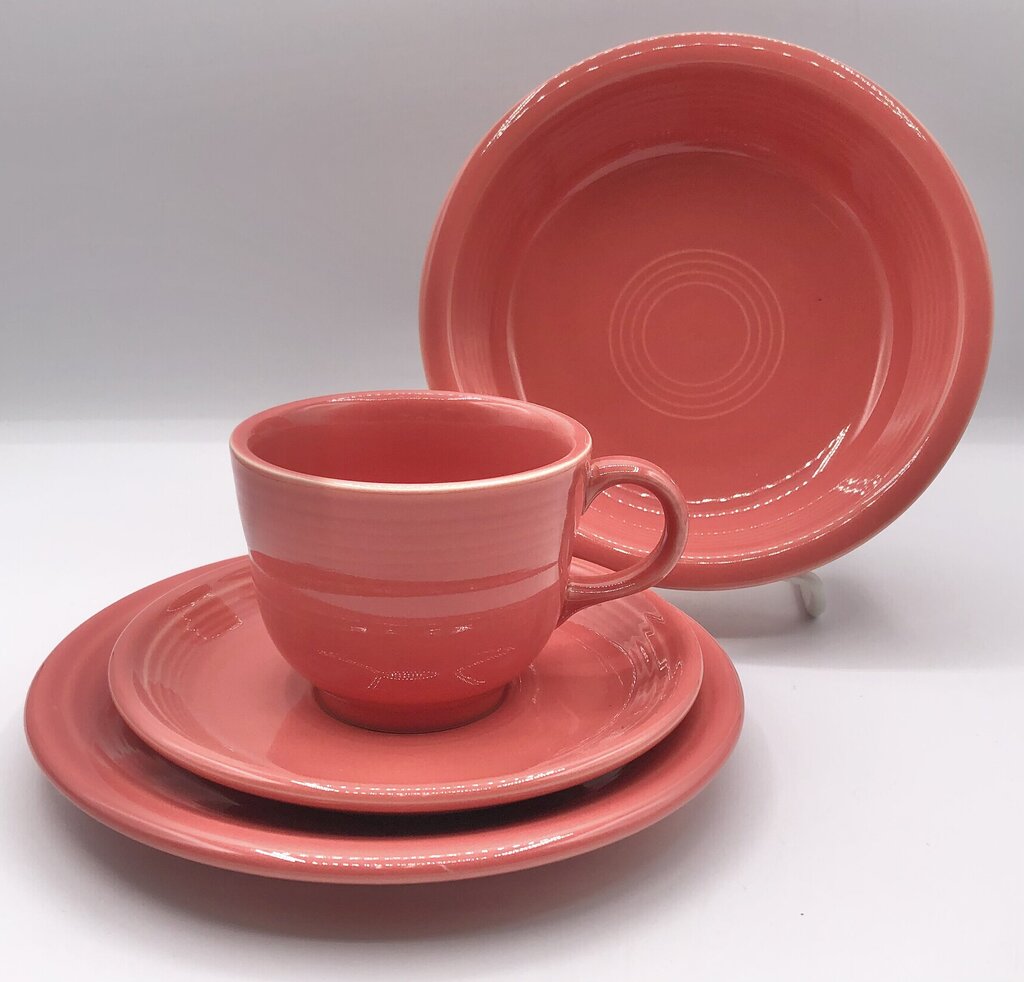 Vtg HLC Fiesta Ware 4pc Flamingo China Set /b