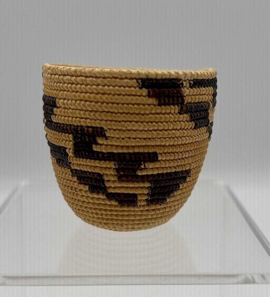 Miniature (1.5”) Tutsi Rwanda Basket /j