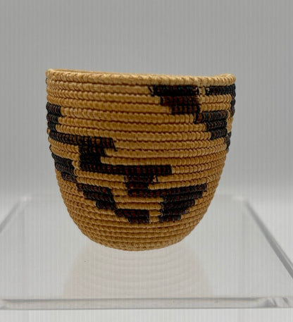 Miniature (1.5”) Tutsi Rwanda Basket /j