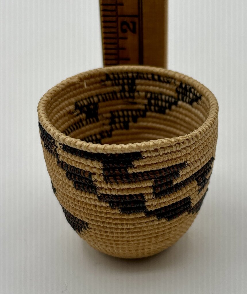 Miniature (1.5”) Tutsi Rwanda Basket /j