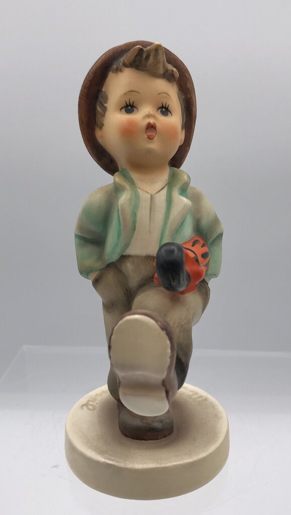 Vtg Goebel W. Germany Hummel “Happy Traveler” #109 Porcelain Figurine /b