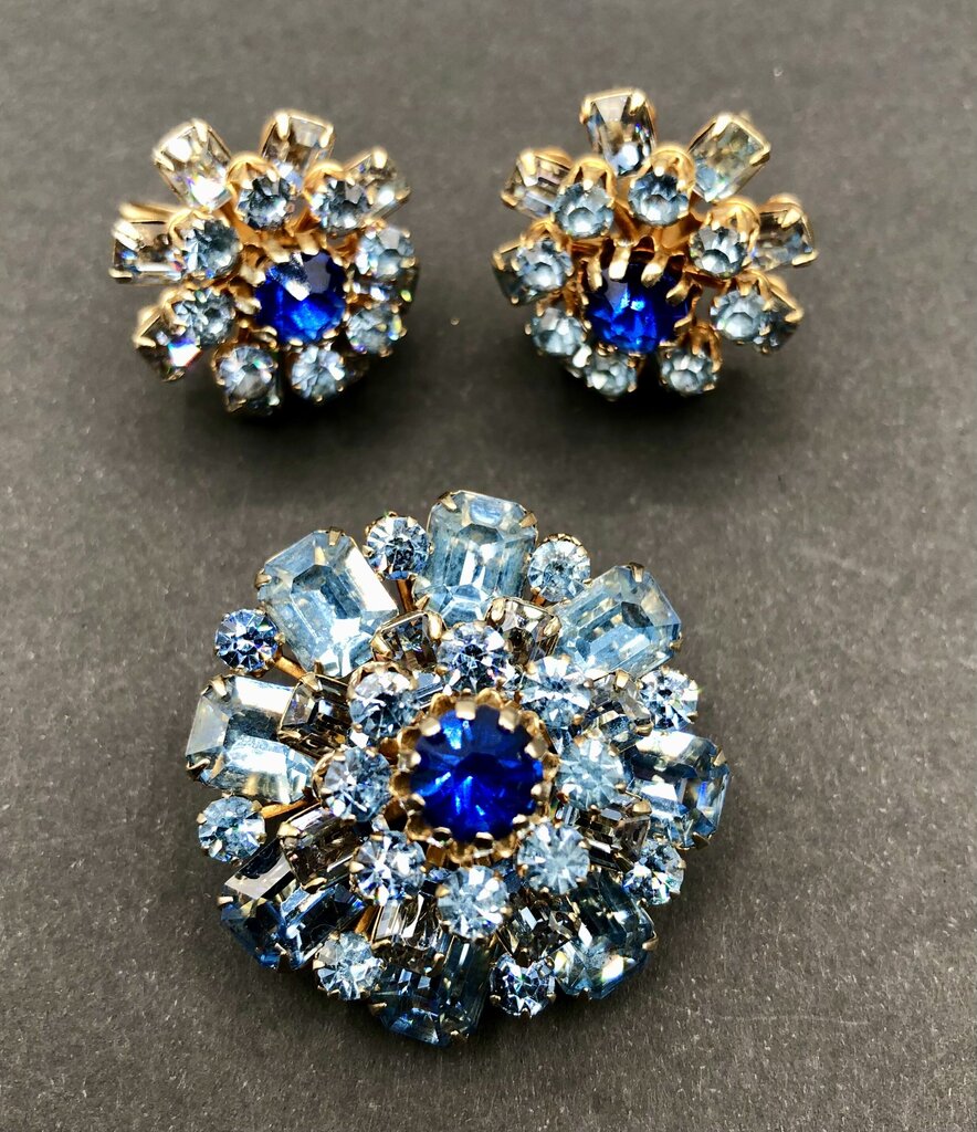 Brilliant 1950’s CORO Earrings & Brooch Set w/ Blue Rhinestones /b