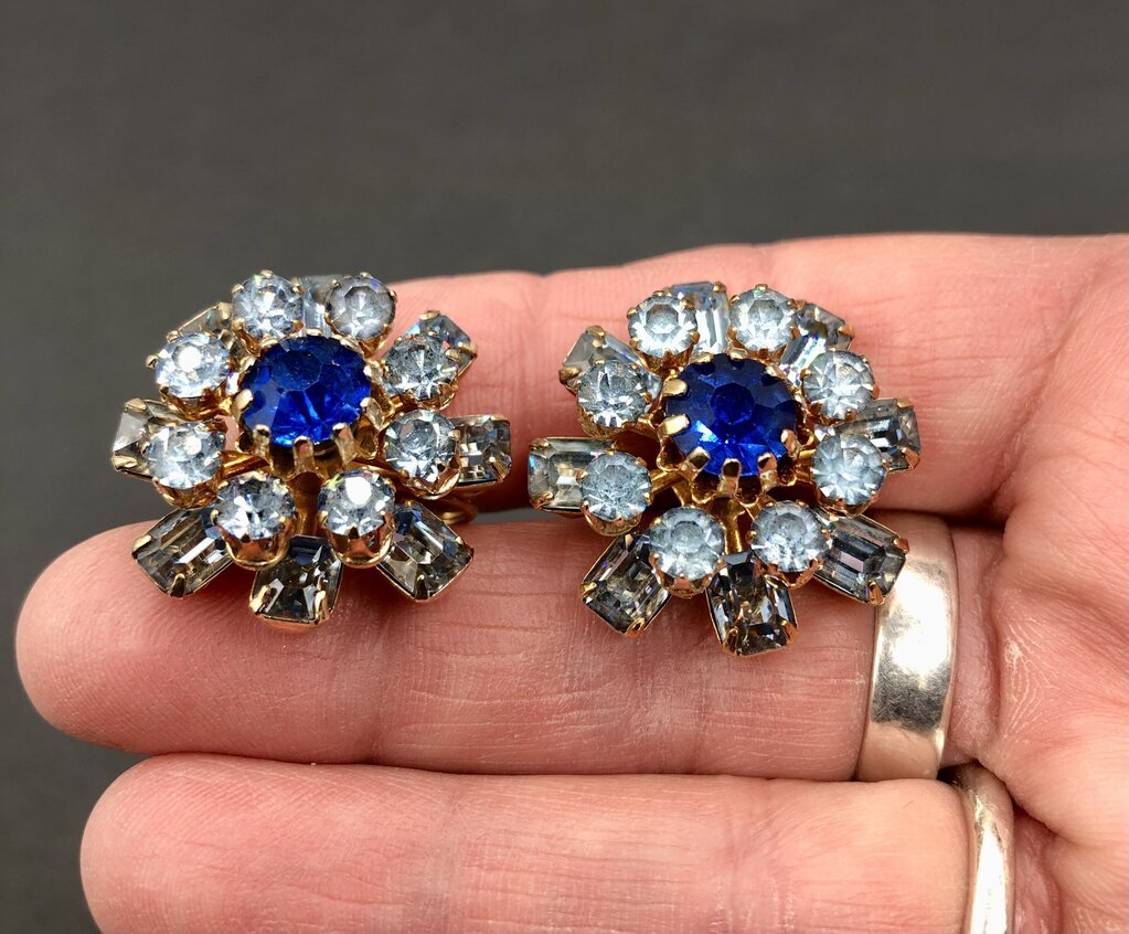 Brilliant 1950’s CORO Earrings & Brooch Set w/ Blue Rhinestones /b