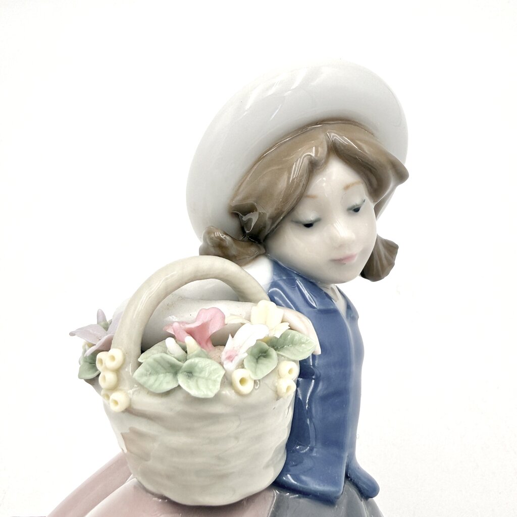 Lladro 'Sweet Scent' Porcelain Figurine