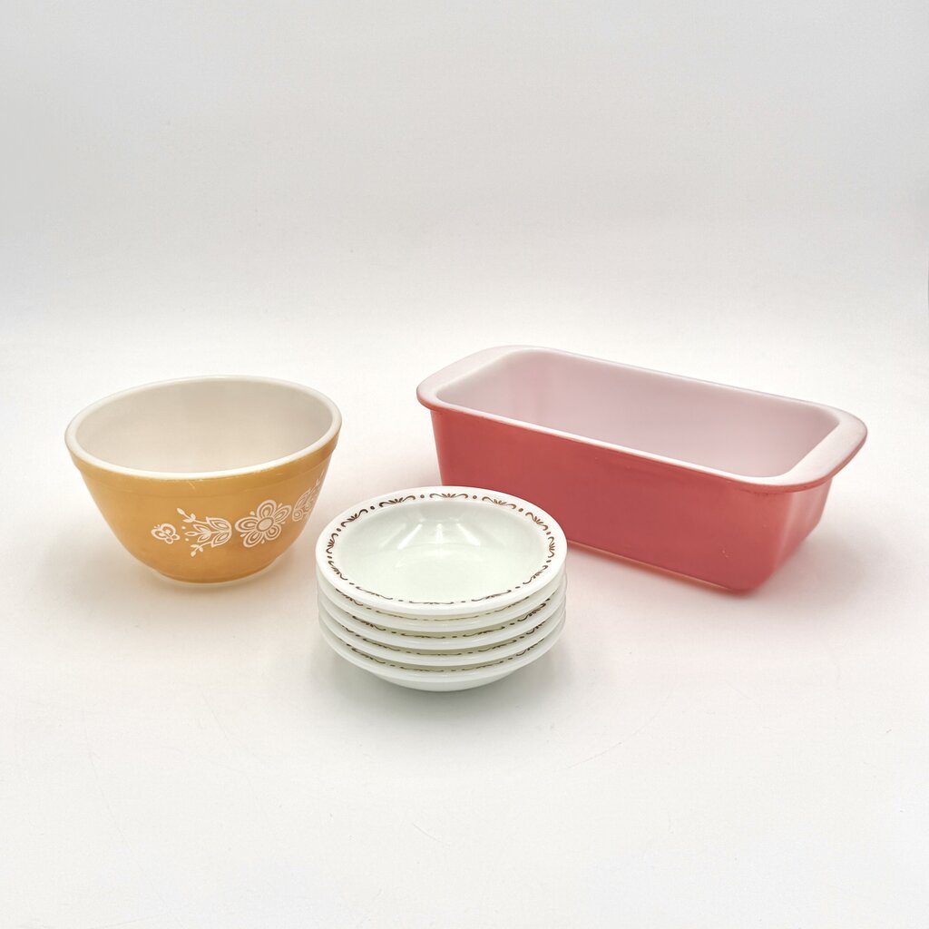 VTG 7 Piece PYREX Set