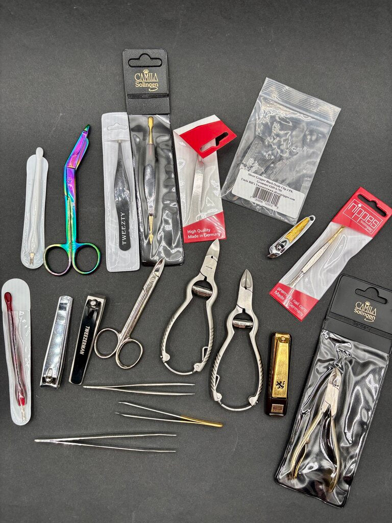 Lot Of 20 New & Used, Pedi, & Grooming Tools Clippers Tweezers Scissors Etc. /j