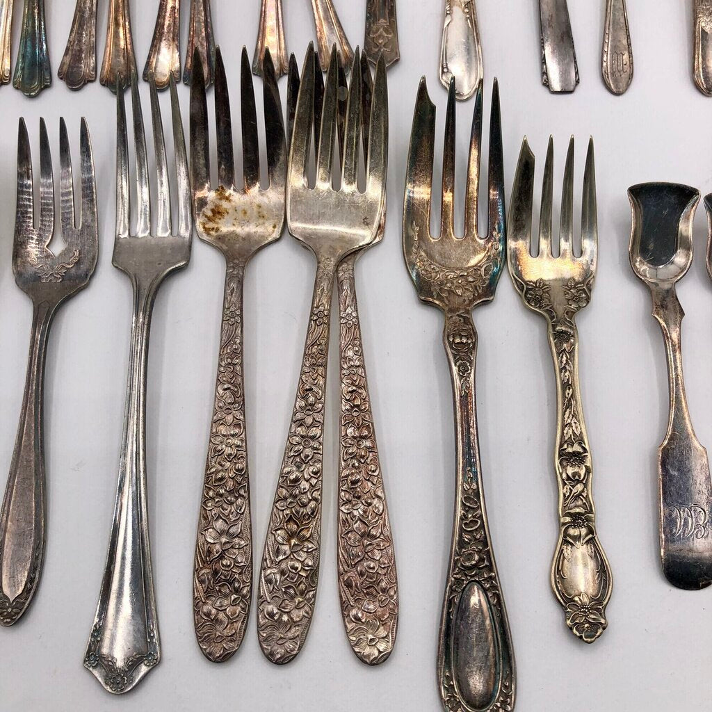 34pc Antique Assorted Ornate Silver Plate Spoons & Forks /b
