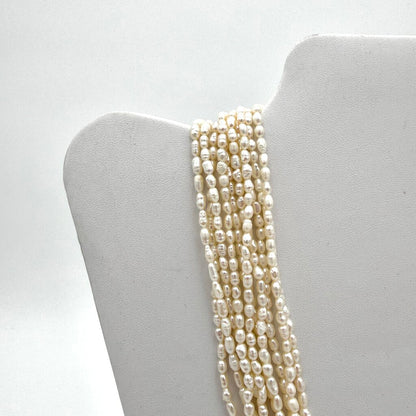 VTG Set Of 2 Freshwater Pearl Choker And Bracelet With Golden Clasp