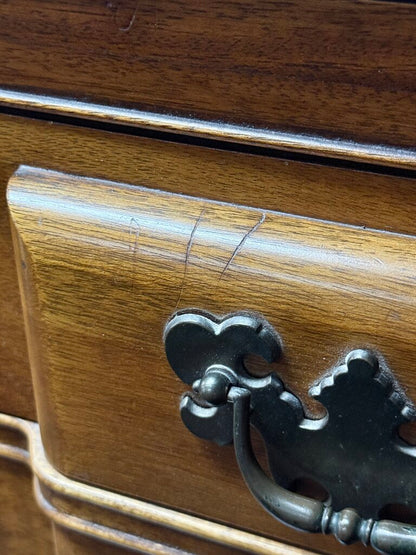 Maddox of Jamestown Hutch With Bubble Glass Doors