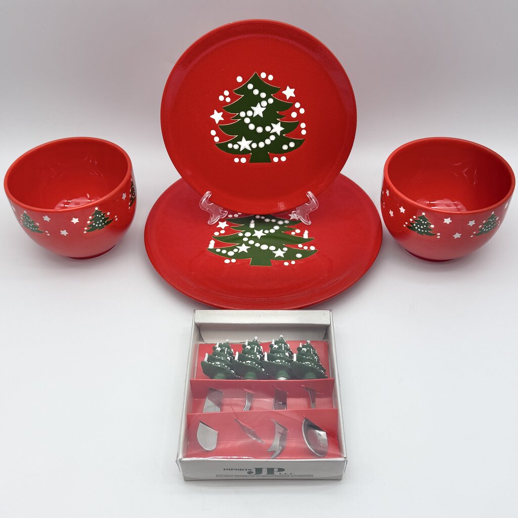 Waechtersbach Germany Red Christmas Tree Pieces - 10” Plate, 8” Plate, 2 Cereal Bowls & 4 Pc Hostess Set /cb