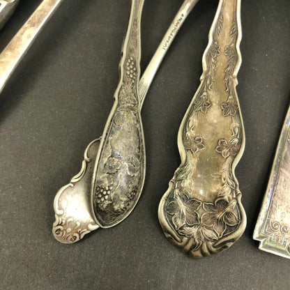 Eclectic 32pc Lot of Antique & Vintage Silver Plate Flatware /b