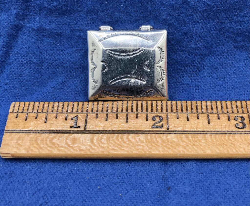 Small Sterling Silver Pill Case w/ Native Amereican Motif /b