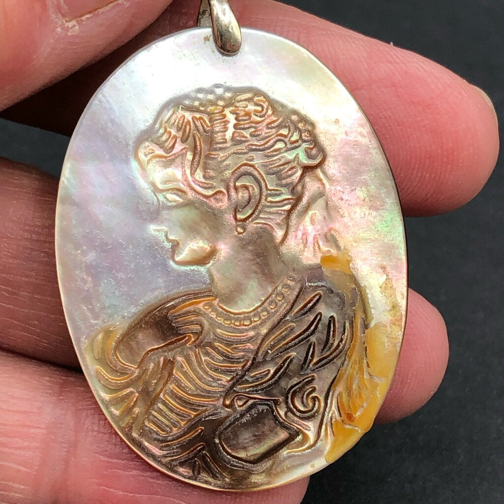 Lot of 5 Vintage Faux Cameo Pendants & Brooches /b
