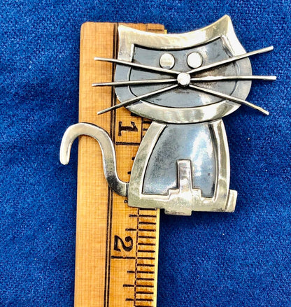 Vtg Sterling Silver Whiskered Cat Brooch /b