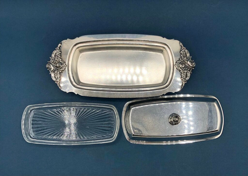 Wallace Silver Plate “Baroque” Covered Butter Dish w/ Glass Insert /b
