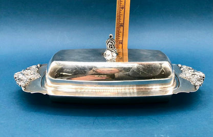 Wallace Silver Plate “Baroque” Covered Butter Dish w/ Glass Insert /b