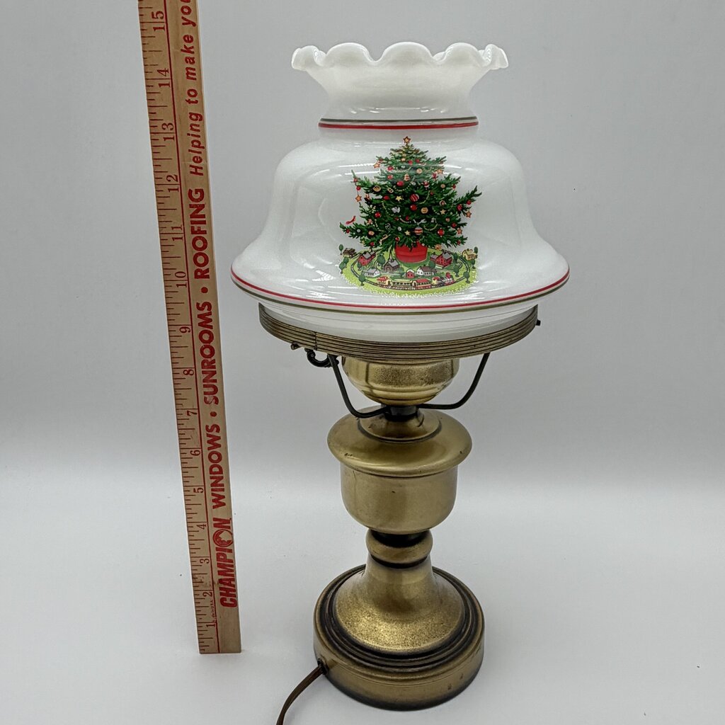 Vintage Brass Hurricane Parlor Lamp w/White Glass Ruffled Christmas Tree Shade 14 1/2” /cb
