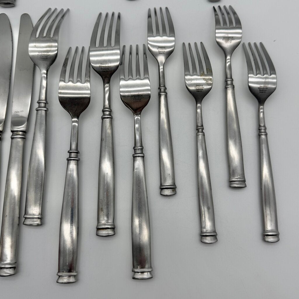 Hampton Silversmiths Avignon 1 Satin Sainless Flatware 20 Piece Lot /cb