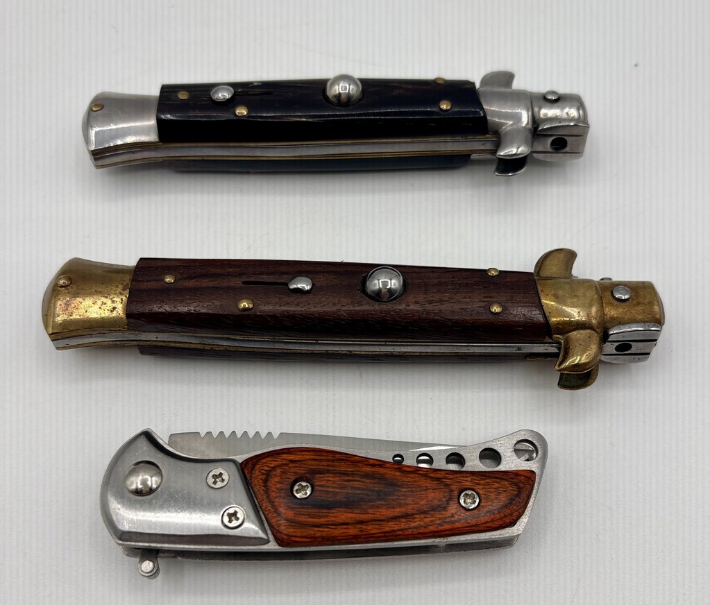 Lot of 3 Switchblade Knives 2 VTG.Italian Style & 1 Stainless /j