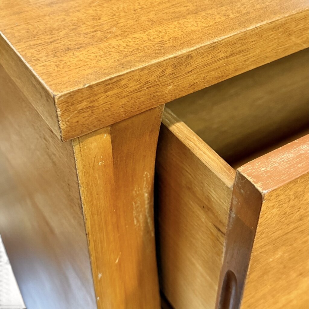 Tri-Bond Furniture Oak Tall 4 Drawer Dresser