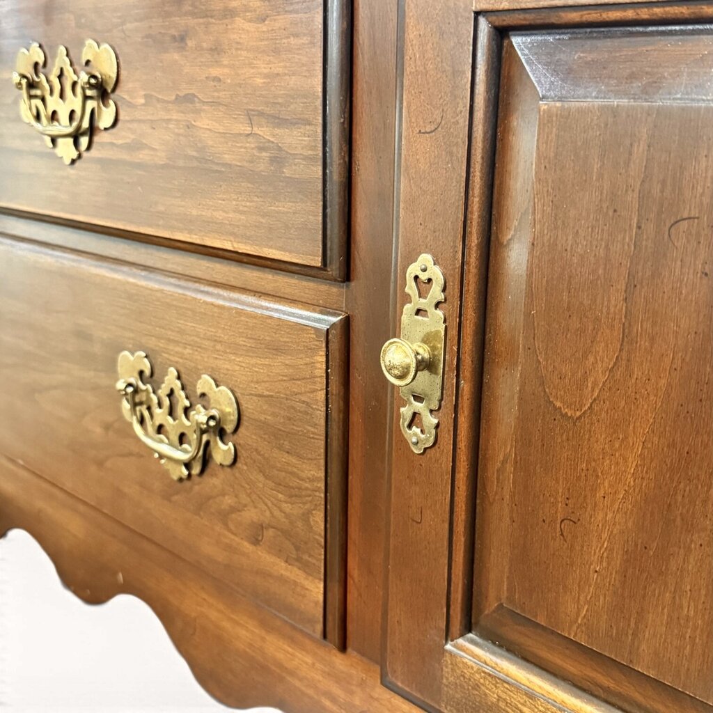 Ethan Allen Mahogany Foyer Table
