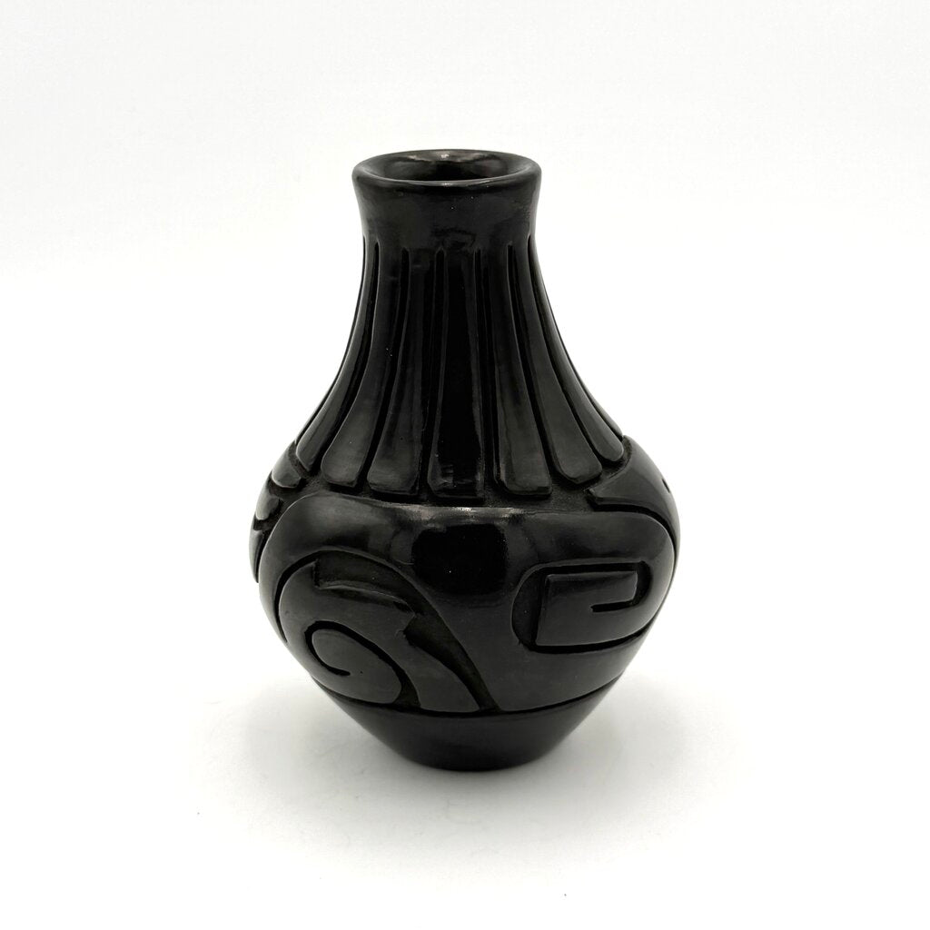 Stella Chavarria Water Jar with Carved Avanyu and 15 Carved Feathers